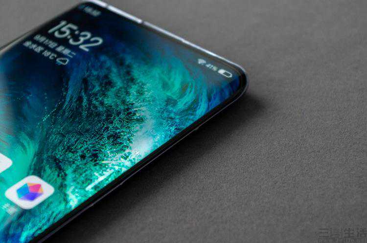 手机防误触技术的终极形态,是一次彻底的失败 手机防误触技术的终极形态,是一次彻底的失败