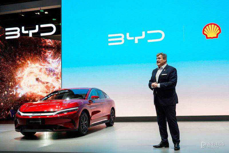 比亚迪、魏牌、欧拉强势出征，国产车在巴黎惊艳全场！太有看点了