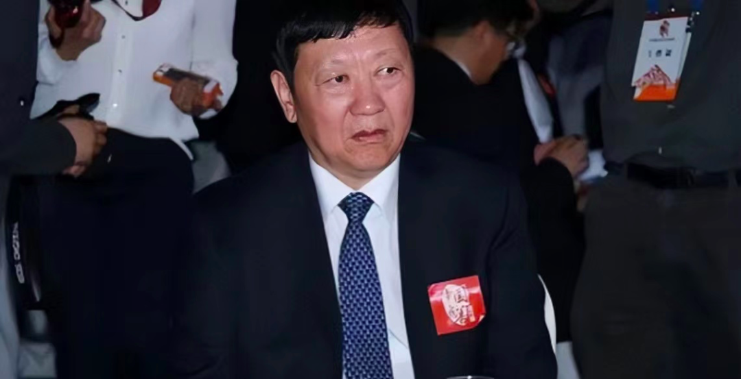 狂卖800亿，养活蒙牛伊利！一个外国纸盒厂，凭什么拿捏中国人？