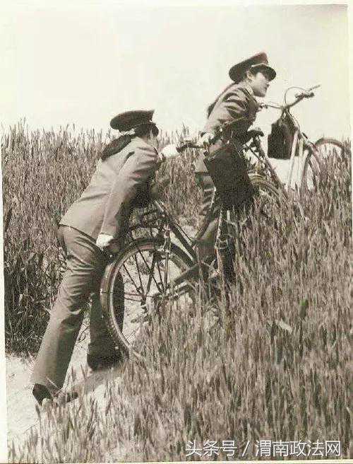 公诉冒牌“德国牙医”！5名检察官历经8天庭审，为千名受害者讨回公道