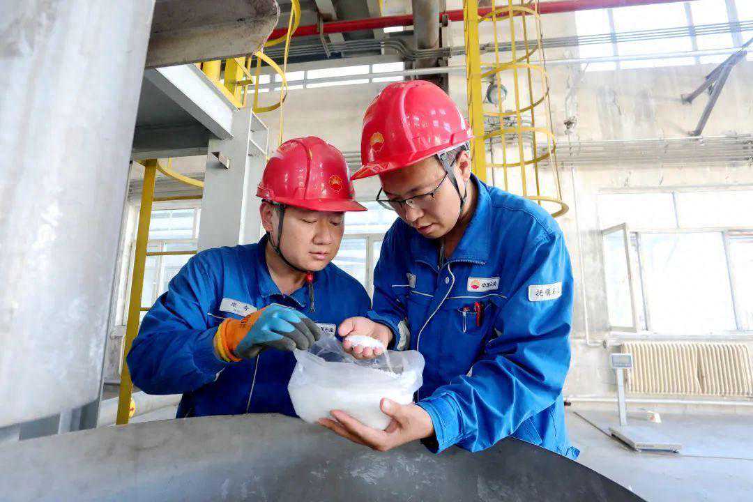 “小瓶盖”助力“大顶流”