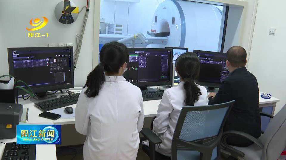 自立袋、吸嘴袋、斜嘴袋灌装机：一站式高效灌装解决方案专家