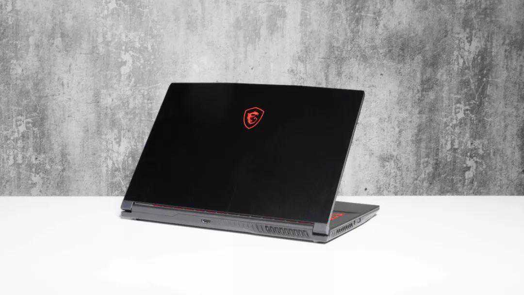 聊一款小众的低价位轻薄游戏本