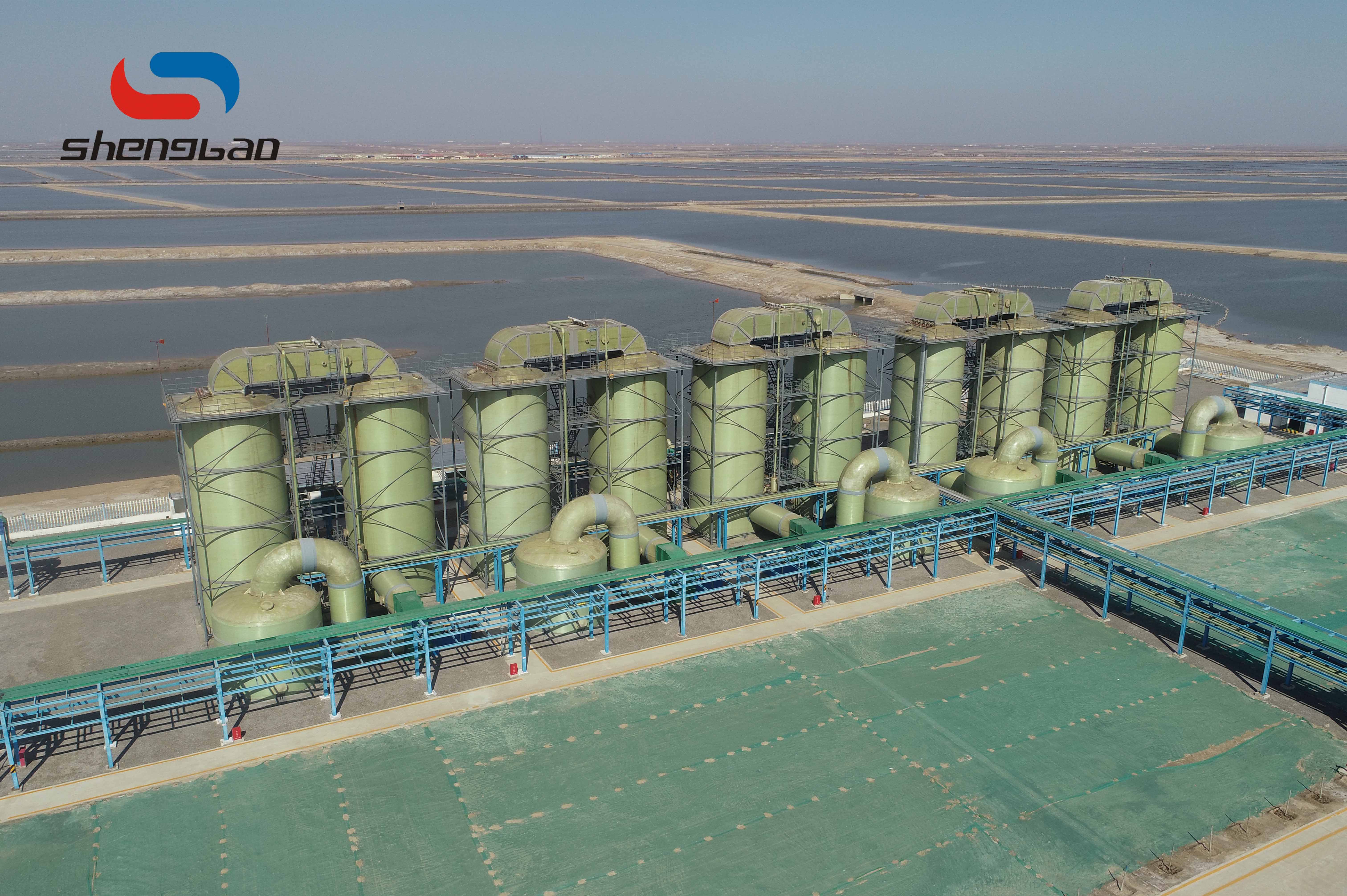 玻璃钢塔器组装与加强