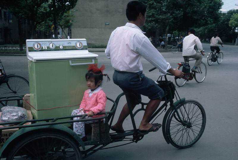 “自动的,全自动的”:洗衣机中的宇宙论 “自动的,全自动的”:洗衣机中的宇宙论