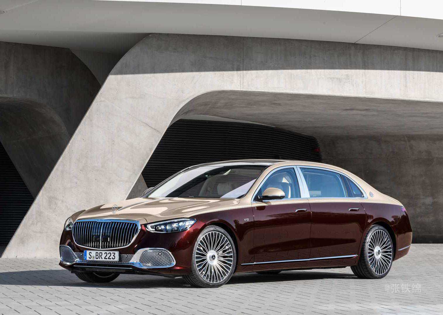 新款迈巴赫S 680发布，6.0T V12动力+四驱，最大可输出1000牛·米