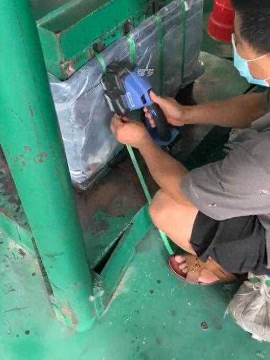 别再被忽悠了！了解这些服装捆包机枪头的特点，让你轻松选购！