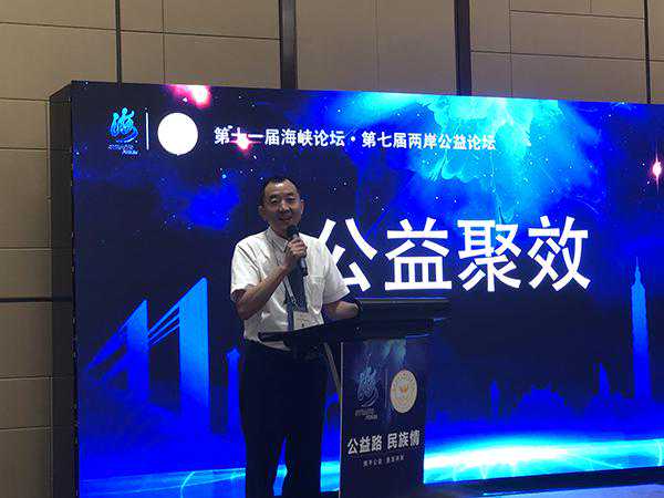 专访陈行甲：七月初出书先捐几百本，为公益不避讳抛头露面