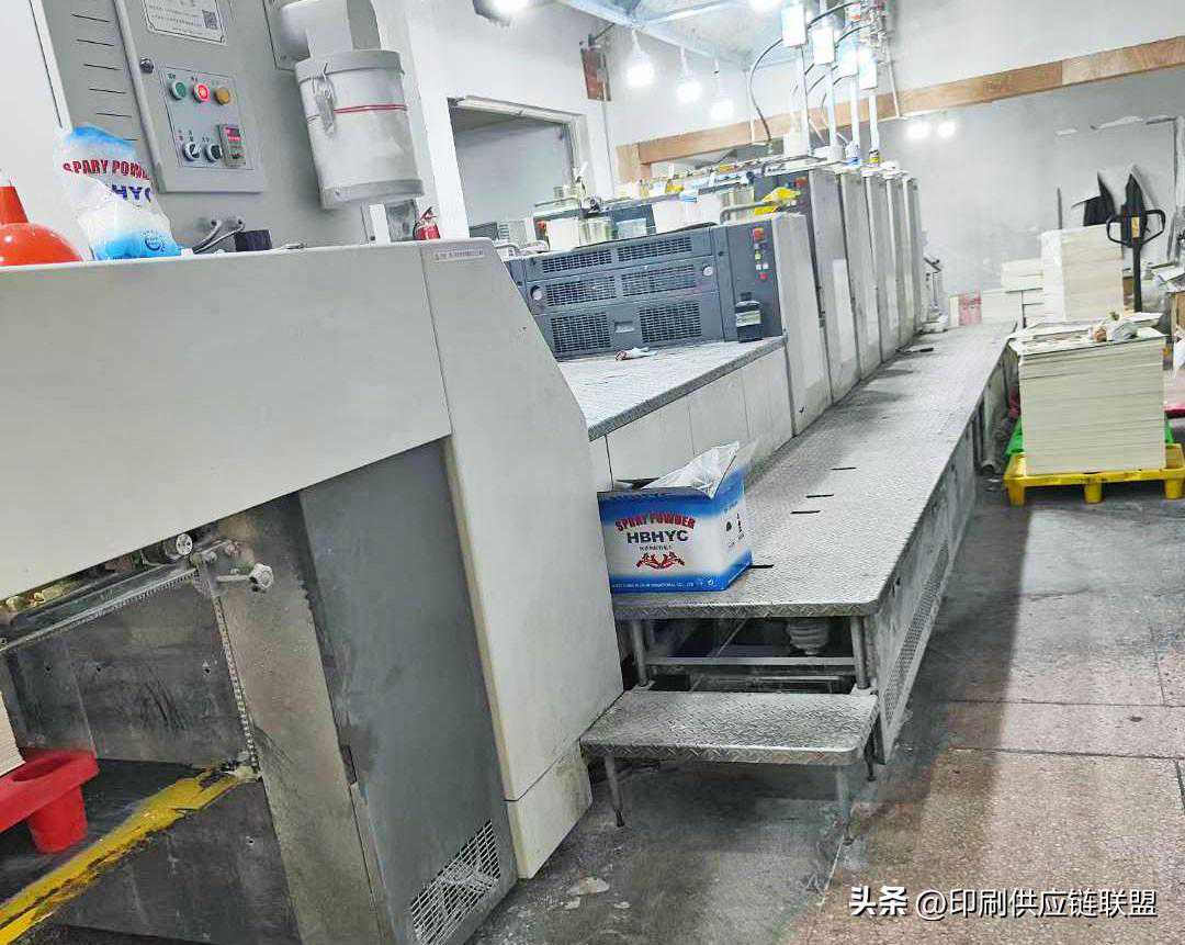 2008年小森LS529+LX四开五色+过油高配二手印刷机适合印什么产品