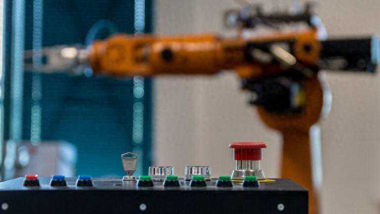 全球及中国智能喷码机行业发展战略规划及前景预测报告2024 - 2030 全球及中国智能喷码机行业发展战略规划及前景预测报告2024 - 2030